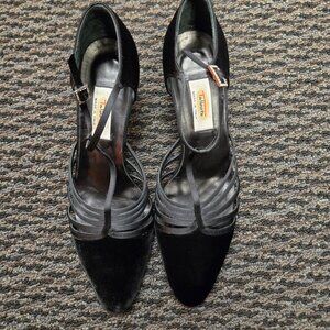 Talbots Black Velvet T-Strap Heels 8M Made in Italy Satin Trim Gala Party Dress